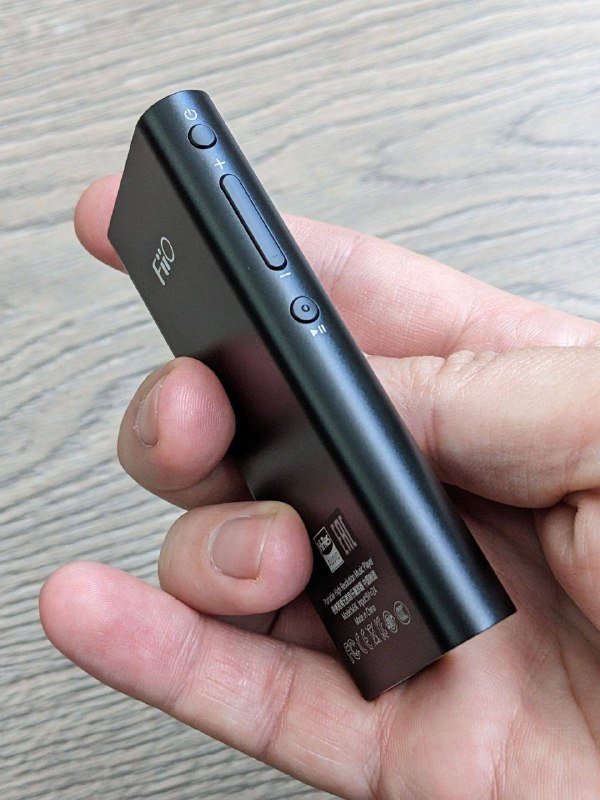Hi-res плеер Fiio M3K с аксессуарами 4