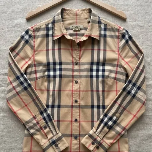Женская рубашка Burberry в классическую клетку