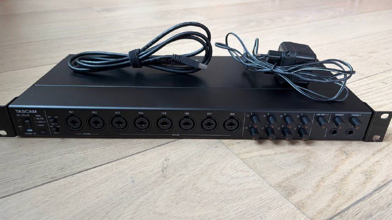 Аудиокарта Tascam US 20x20
