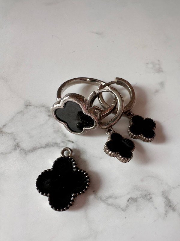 женские вещи: сумки, украшения, юбка, кремы и дезодоранты 4