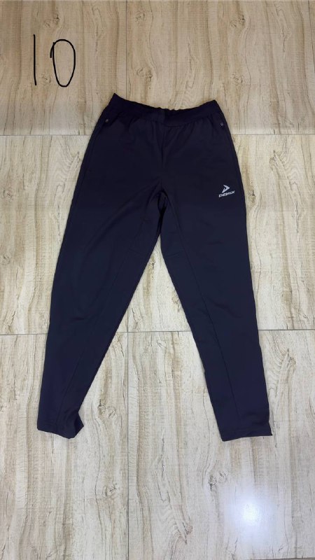 Спортивный костюм AX, жилетки Zara, спортивный костюм Nike, кожаная куртка Bershka, джинсы HM, джинсы LCW, спортивная кофта Zara, кофты LA California и LCW, спортивные штаны demix 6