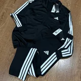 Чоловічий спортивний костюм Adidas 1