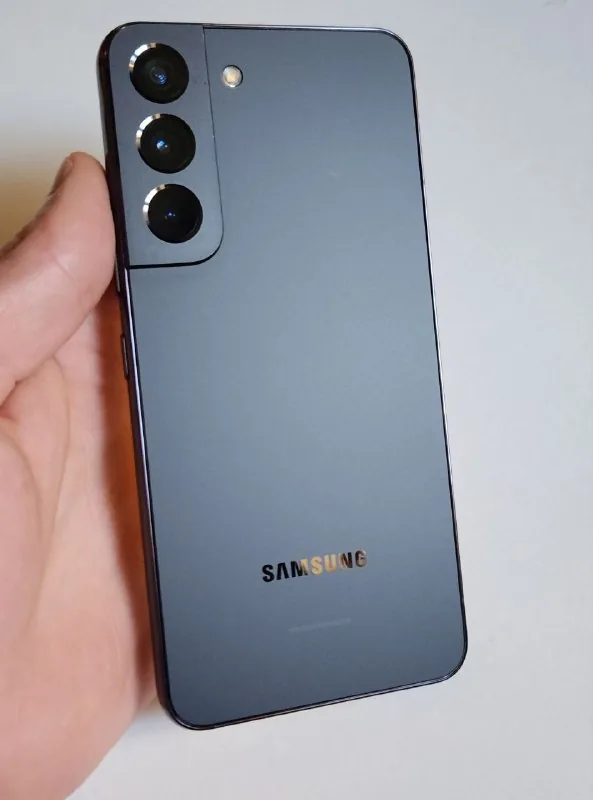 Samsung Galaxy S22 5G 8/128 GB 1