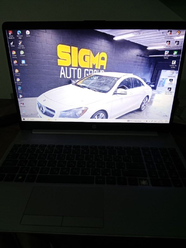 Ноутбук HP 250 G8 в среднем состоянии 2