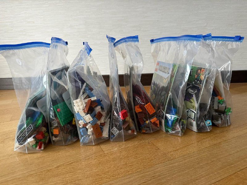 8 наборов LEGO Minecraft 2