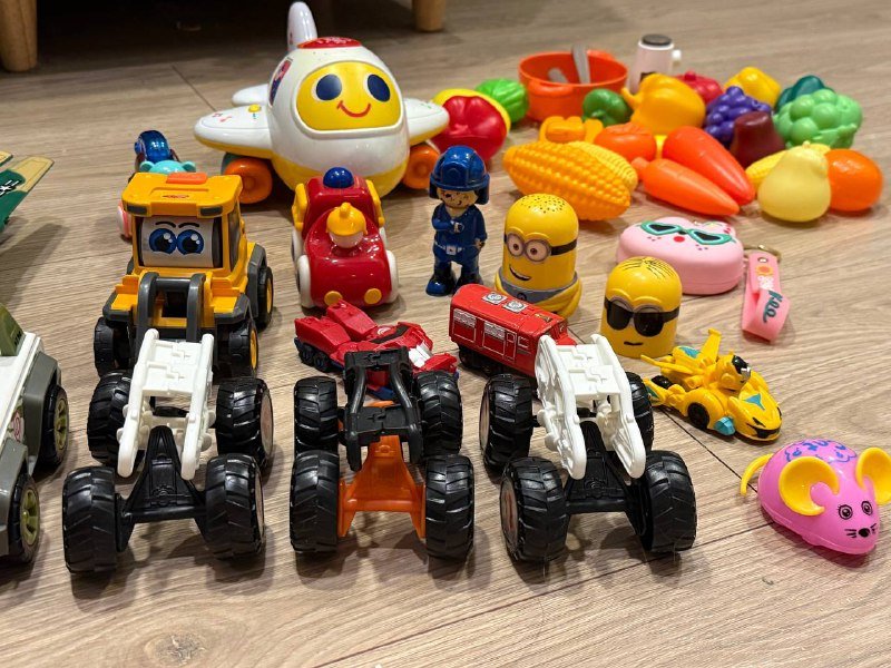 Детские игрушки: машинки, самолеты, фрукты, игровая кухня 2