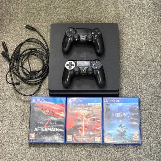 PlayStation 4 Slim 1TB, 2 геймпада, 3 диска