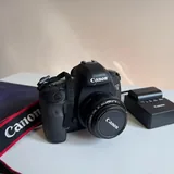 Canon EOS 5D Mark III с объективом Canon EF 50mm f/1.8 1