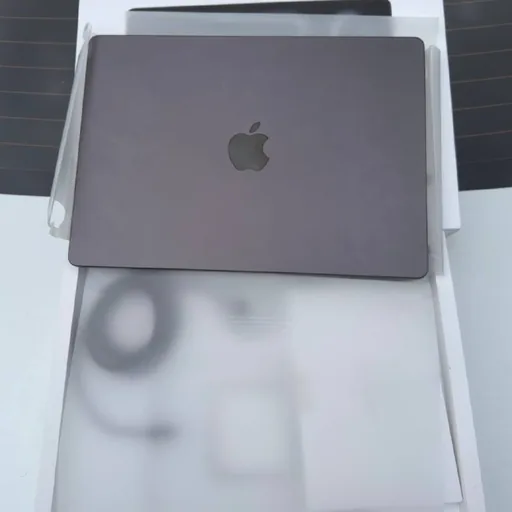 MacBook Pro 14-inch M5, 16 GB, 512 GB SSD