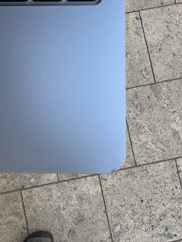 MacBook Air M1 8/256 for sale 3