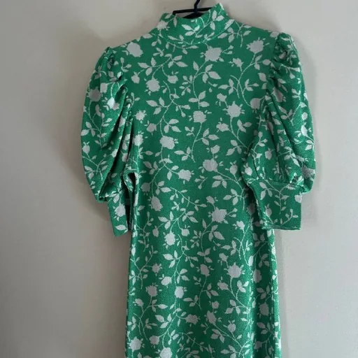 Платье Zara