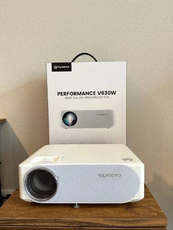 Прожектор Vankyo Performance V630W 1