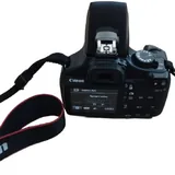 Зеркальная камера Canon Rebel T3i с объективом 6