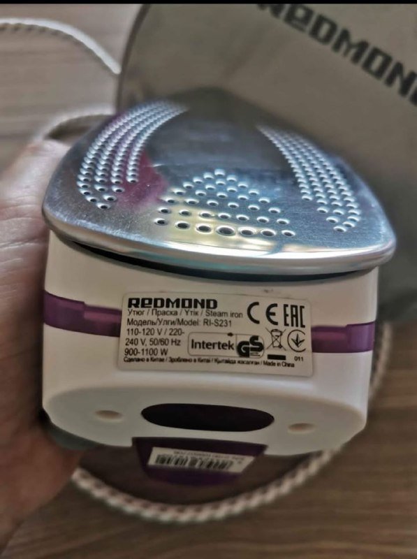 Складной утюг с режимом отпаривания Redmond 6