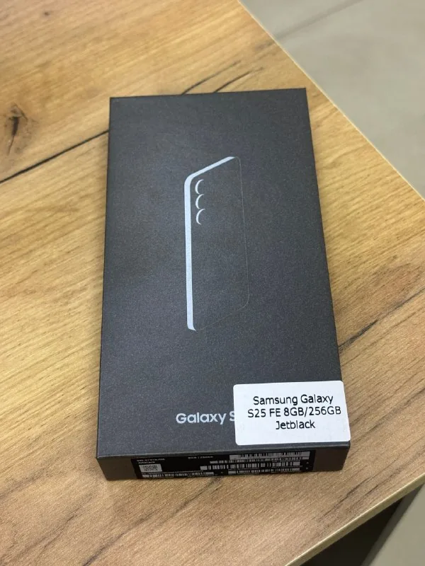 Samsung Galaxy S25 FE 8/256 GB 1