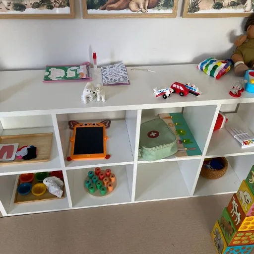 White shelf unit