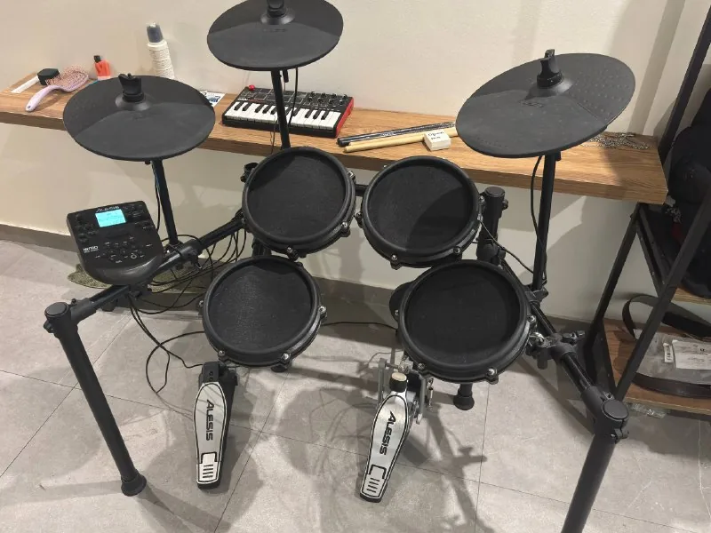 Электронная барабанная установка Alesis Nitro Mesh Kit 1