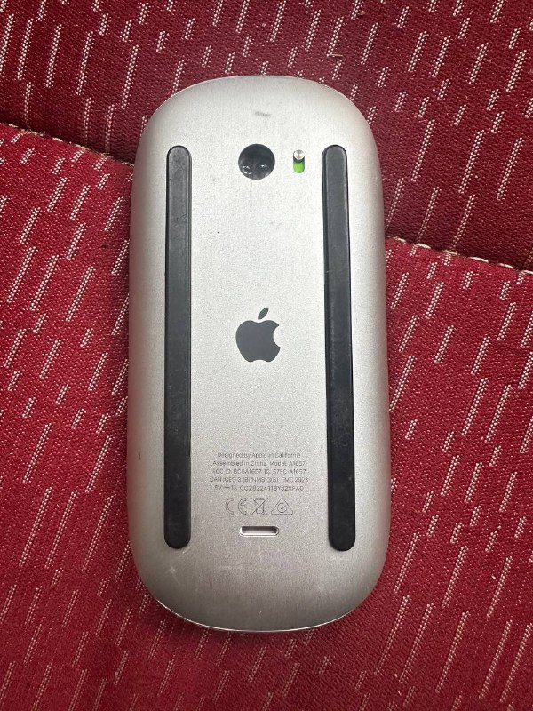 Apple Magic Mouse 2 (A1657) 2