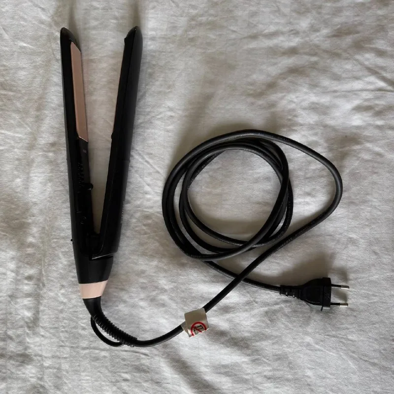 Утюжок для выпрямления волос Philips BHS378 1