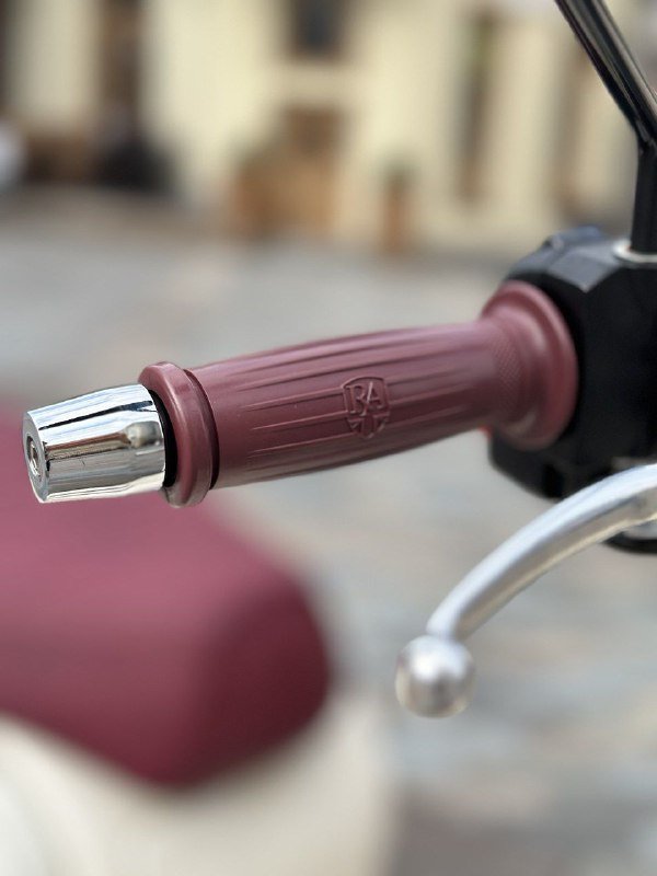 Скутер Royal Alloy GP125S ABS 8