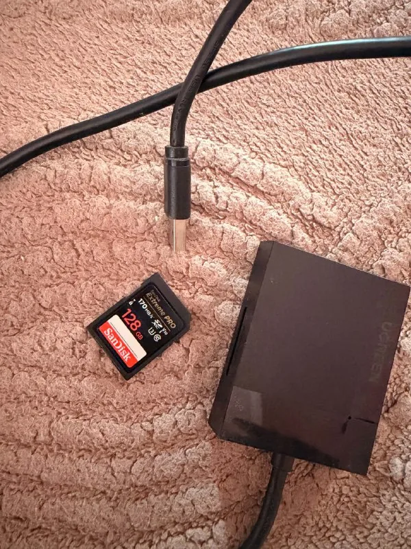 Карта памяти SanDisk Extreme PRO 128GB с кардридером Lexar USB-C