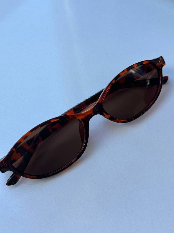 Очки, свечки набор, книга, крабик для волос, колготки, ремень