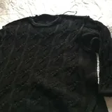 Оранжевые штаны, тёплые свитера, красная безрукавка 3