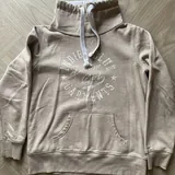 Женский пуховик Uniqlo, джинсы Mavi, худи, сумка Coccinelle 6