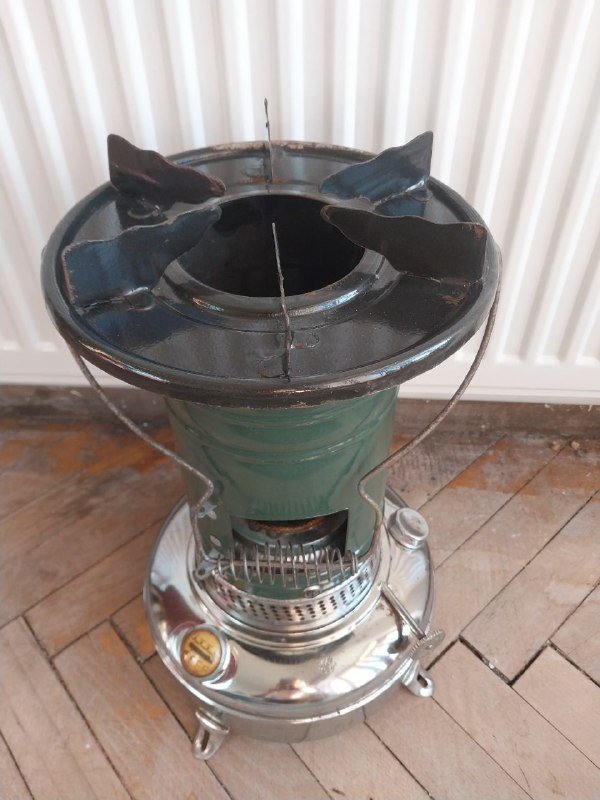 Старая керосиновая лампа 4