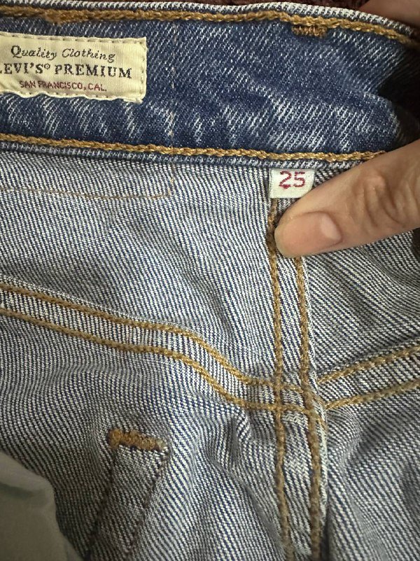 Спортивный костюм Adidas, Джинсовая юбка Levi’s, Искусственная шубка, Косуха 9