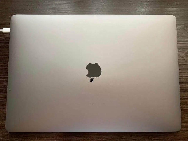 MacBook Pro 15 2018 i9 32Gb 1Tb Pro 560X 3