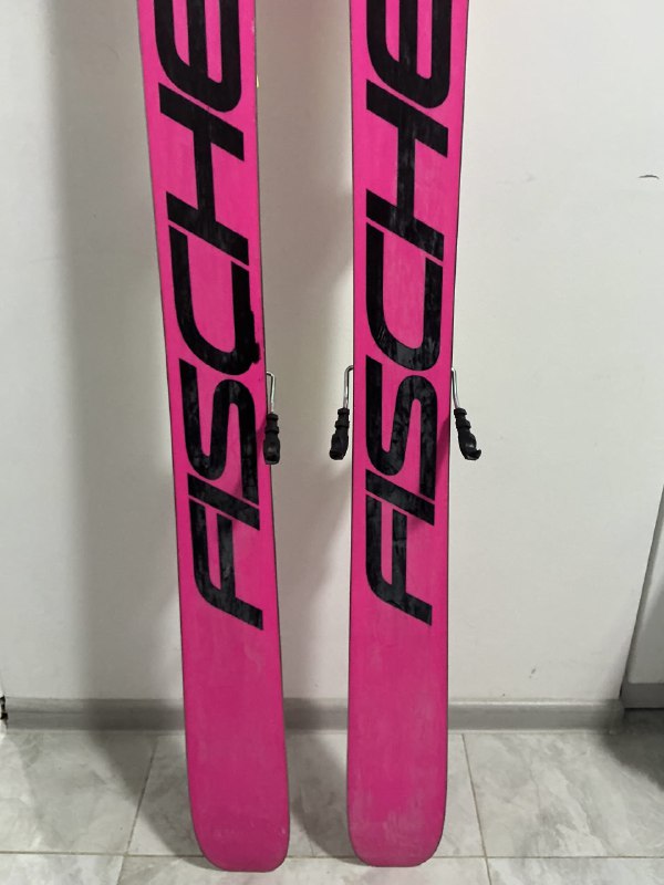 Горные лыжи Fischer Ranger 102, телескопические палки Majesty 6