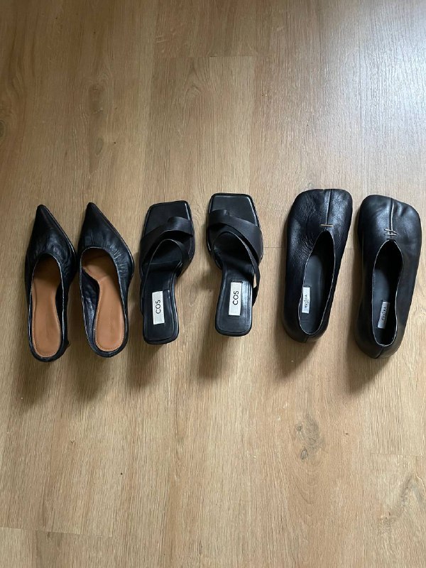 Три пары женской обуви черного цвета, размер 38 2