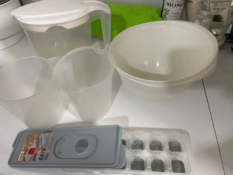 Пластиковые посуды 2