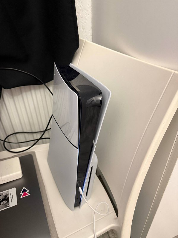 PlayStation 5 Slim дисковая и диджитал версии 3