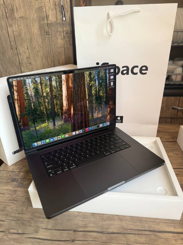 Macbook Pro 16 Inch 2024 3