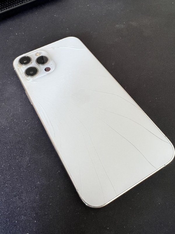 iPhone 12 Pro Max 256 Гб белый 2