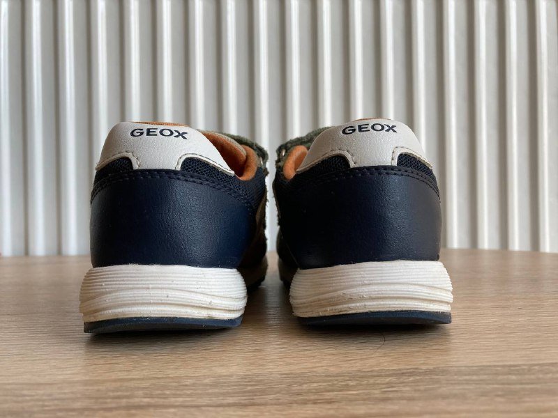 Детские кроссовки GEOX, 27 размер