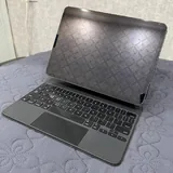 iPad 11 Pro 2 поколения с Magic Keyboard 1