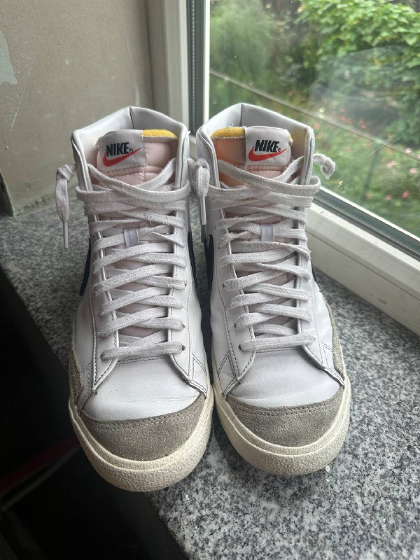 Cariuma Cadiba Pro, Adidas Samba, Nike Blazer MID, Nike P6000 6