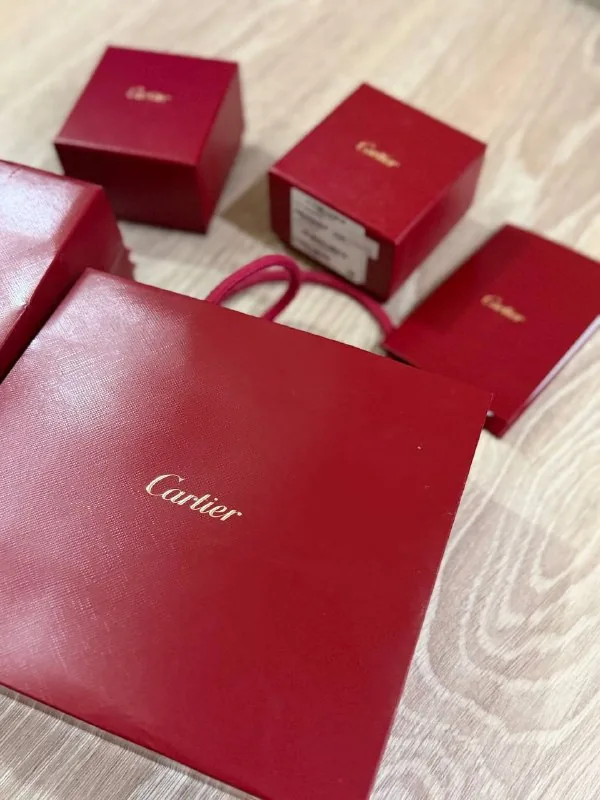 Коробки и пакеты Cartier 1