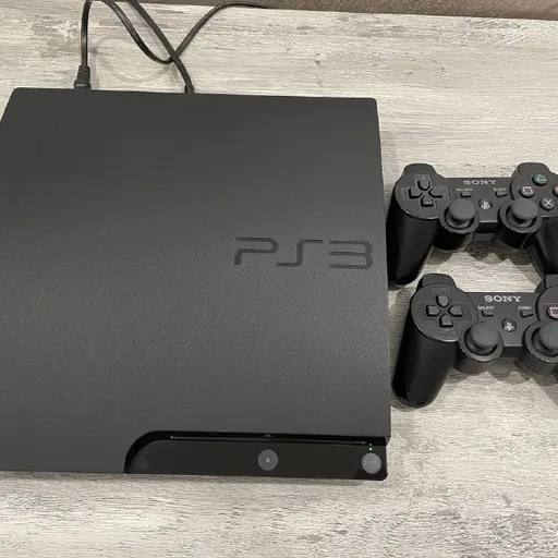 PS3 Slim, 2 геймпада