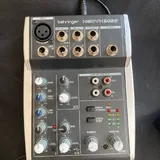 Микрофон Shure, микшер Behringer 2