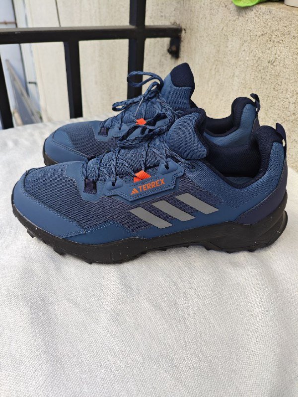 Мужские кроссовки Adidas Terrex AX4 Hiking shoes 2