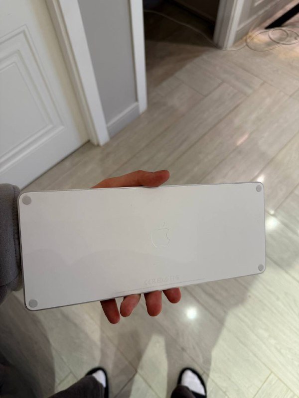 MacBook Air M4 16GB 256GB, Samsung S24 128GB, Apple Magic Keyboards 10