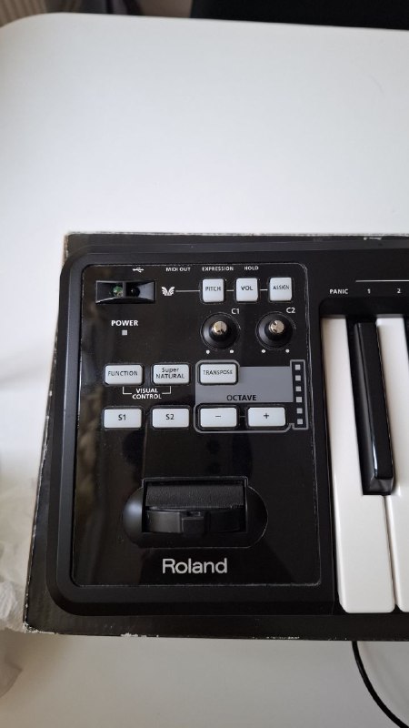 MIDI-клавиатура Roland A-49 с USB-кабелем и коробкой 2