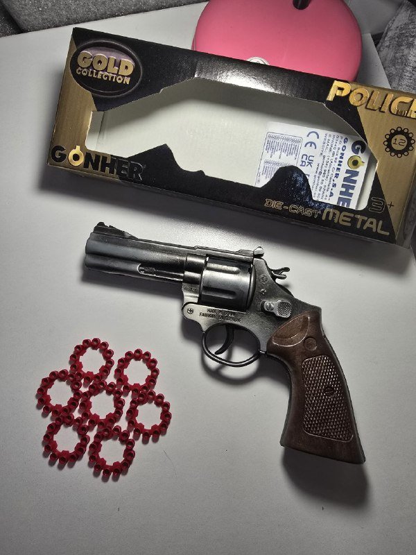 Антидепрессант Рексетин, бады, игра твистер, игрушечный револьвер Gonher Police 4