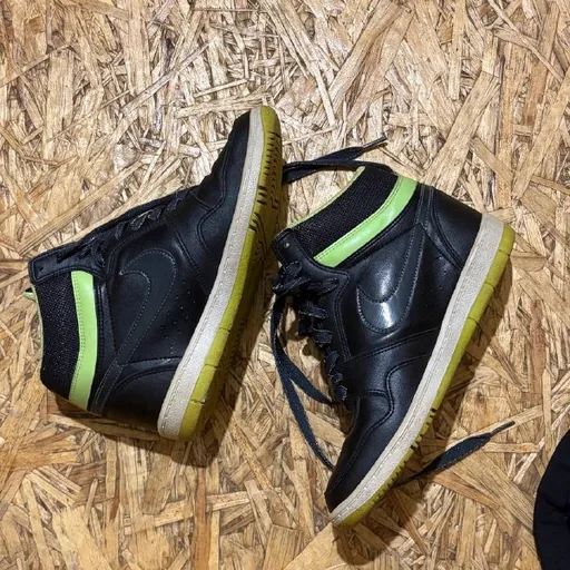 Кроссовки Nike