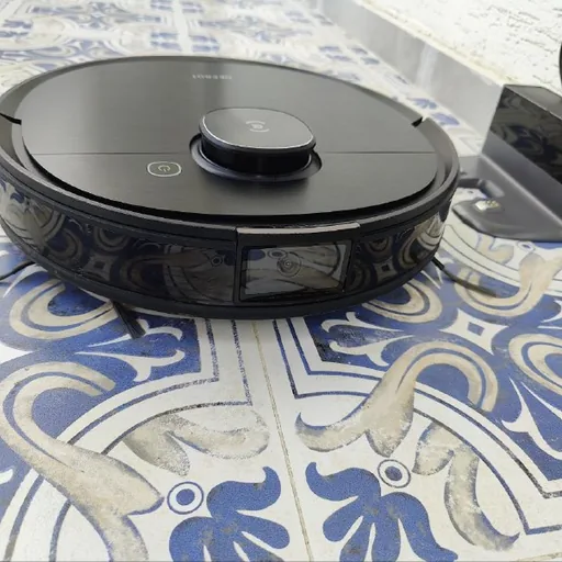 Моющий робот-пылесос ECOVACS DEEBOT OZMO T8 AIVI