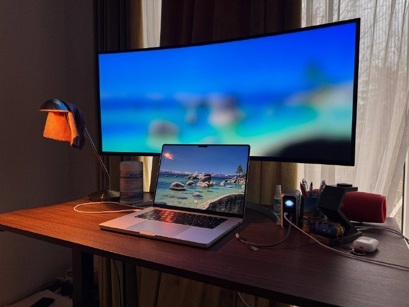 MacBook Pro 16” M1 Pro 16GB RAM 4